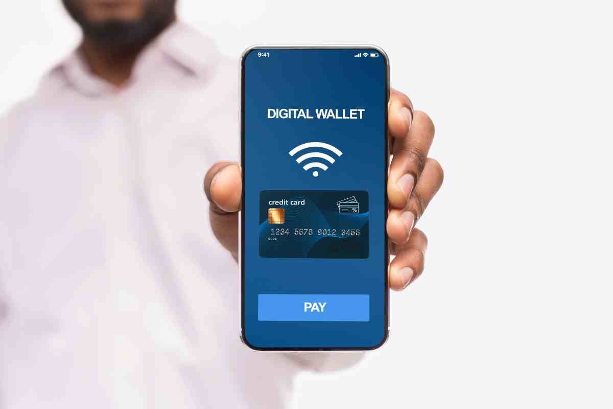 Smartphone digital wallet